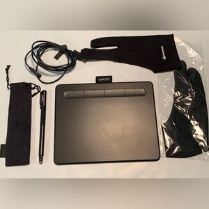 Wacom Intuos CTL-4100 Small Drawing Tablet + Digiroot Stylus +   Tips + 2 Gloves